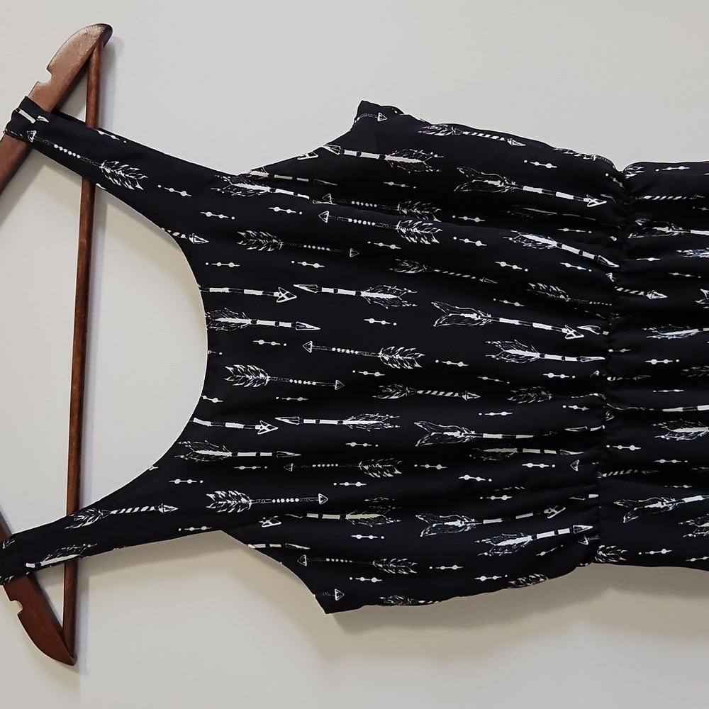 H&M Divided Black and White Patterned Dress - Picture 2 of 10